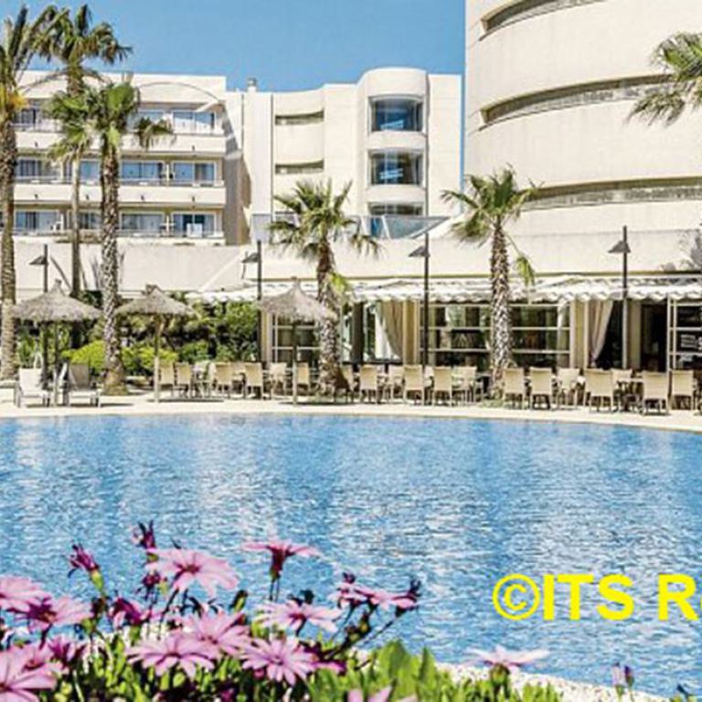 can picafort, mallorca, hotelpool, palmen, blumen, its reisen, urlaubshotel, ferienanlage,