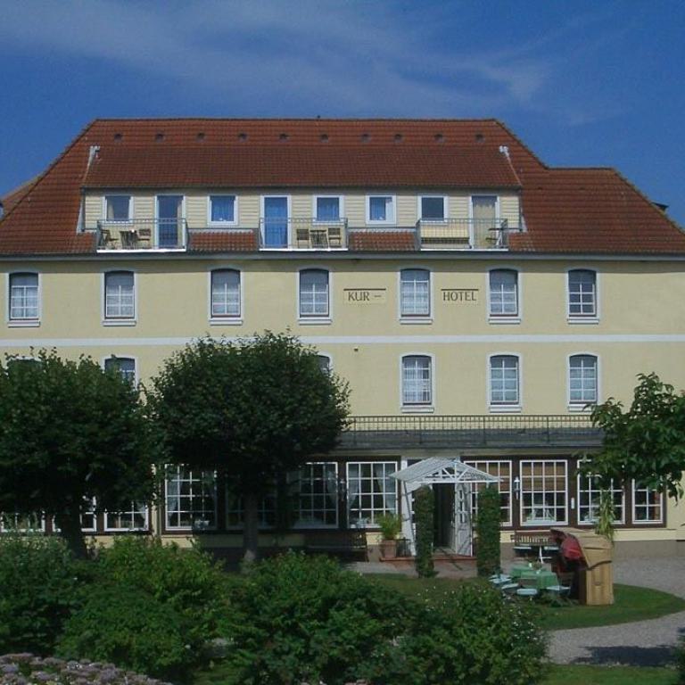 hotel, kellenhusen, außenansicht, balkon, ostsee, unterkunft, urlaub, fassade, strandnähe, seniorenreise